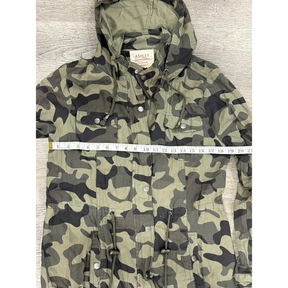 Ashley Sunrise Collection by 26 International Women's Camo Windbreaker Medium - Picture 5 of 5